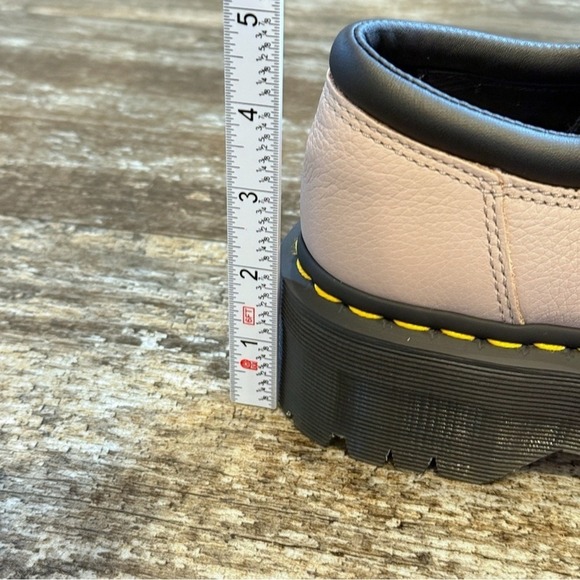 Dr Martens 8053 Quad Platform Oxford Shoes Pale Pink Leather Women US 7 NEW - Picture 8 of 11